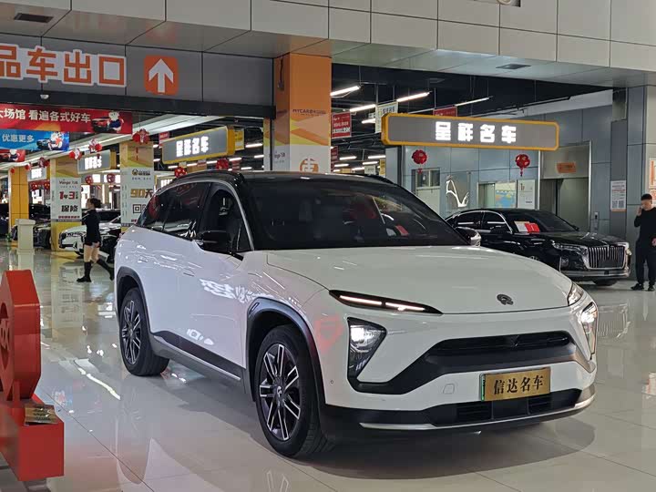 Фото 2 - Nio ES6