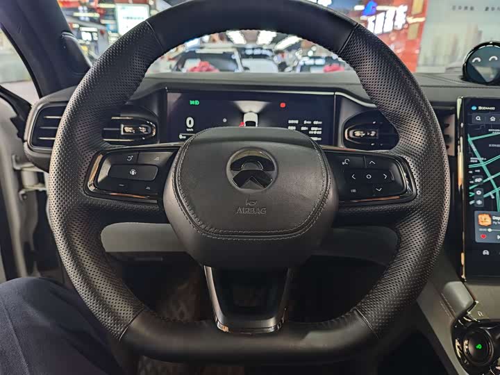 Фото 9 - Nio ES6