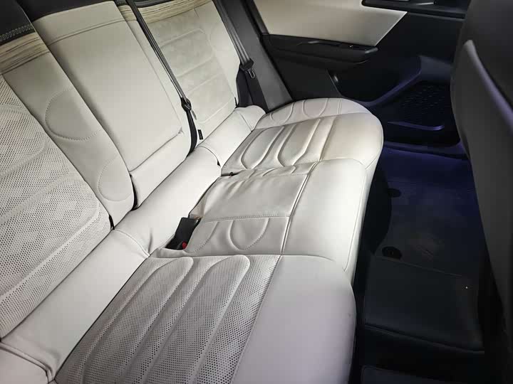 Фото 9 - Citroen C5 X