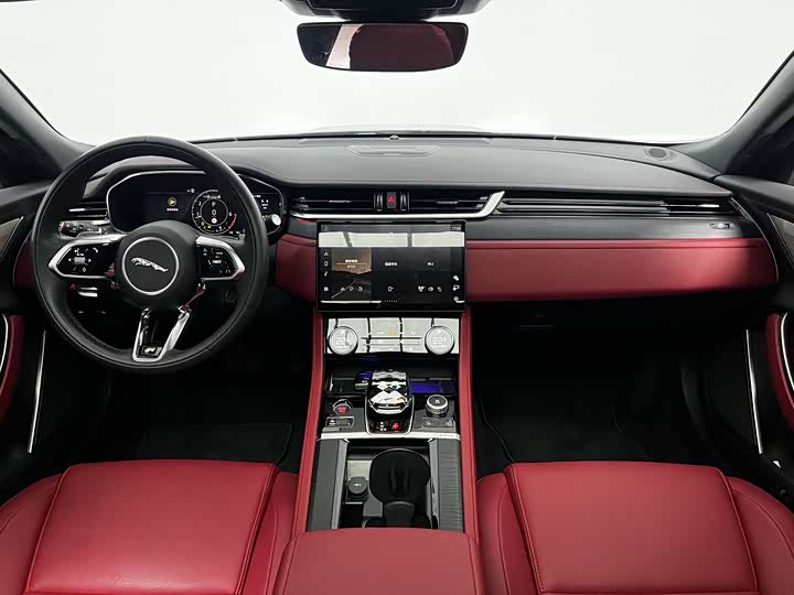 Фото 8 - Jaguar XF L