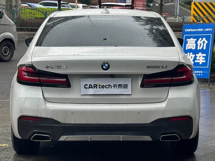 Фото 5 - BMW 5 Series