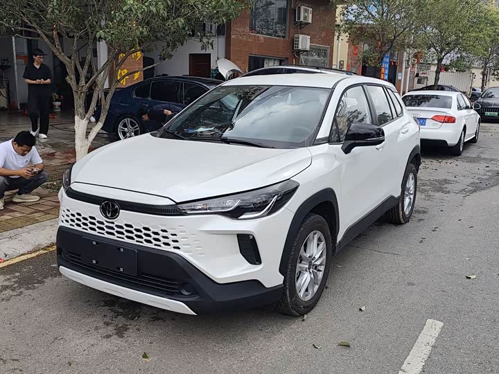 Фото 1 - Toyota Corolla Cross