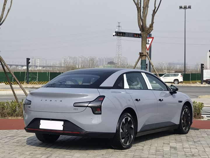 Фото 6 - XPeng Mona M03