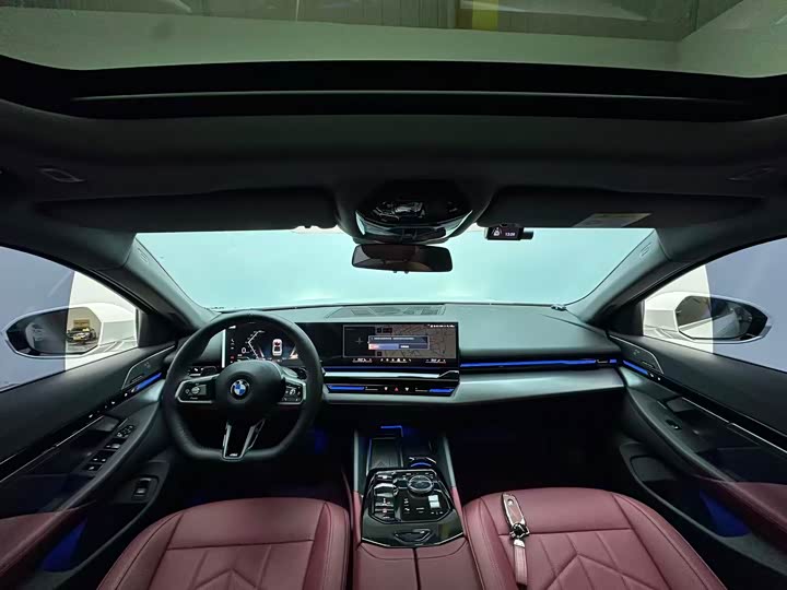 Фото 6 - BMW 5 Series