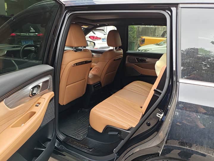 Фото 6 - GAC Trumpchi ES9