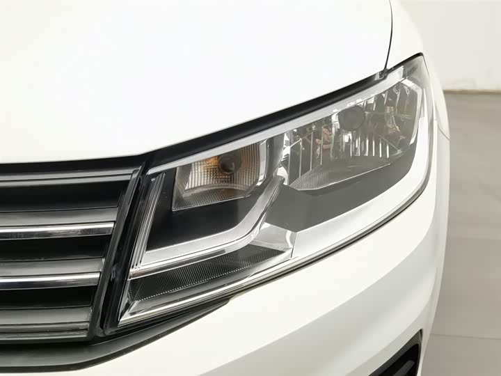 Photo 7 - Volkswagen Santana