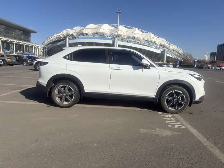 Фото 4 - Honda Vezel