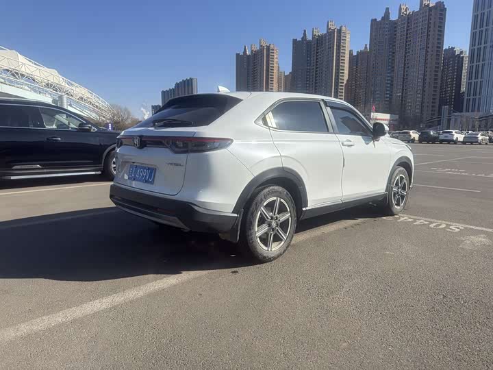 Фото 5 - Honda Vezel