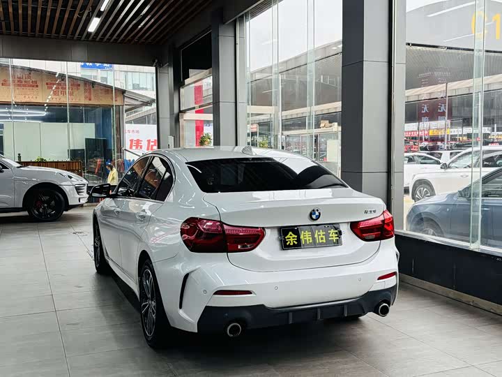 Photo 4 - BMW 1 Series