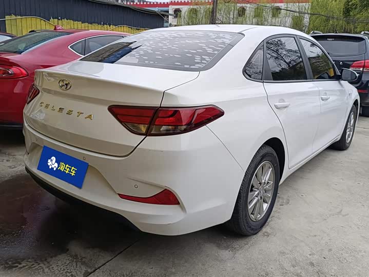 Фото 3 - Hyundai Celesta