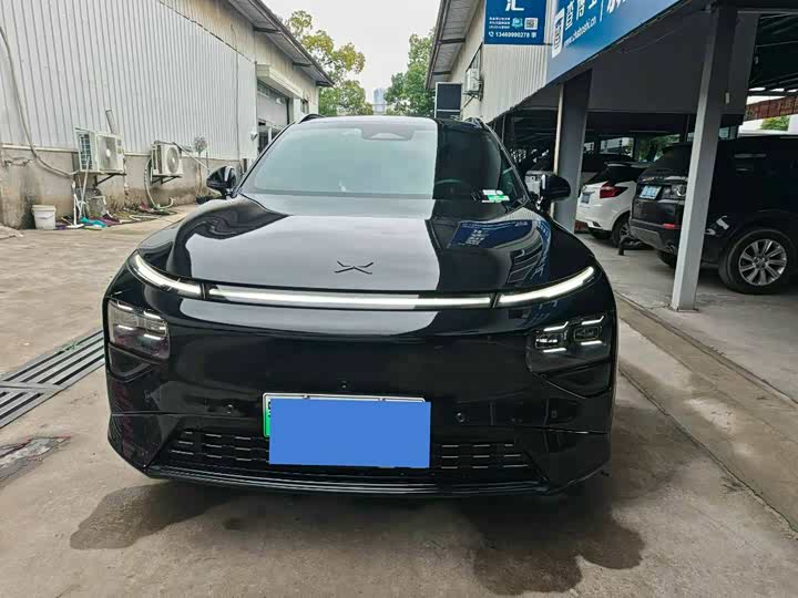 Фото 2 - XPeng G9