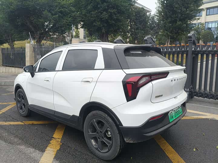 Фото 5 - Geely Geometry E Firefly