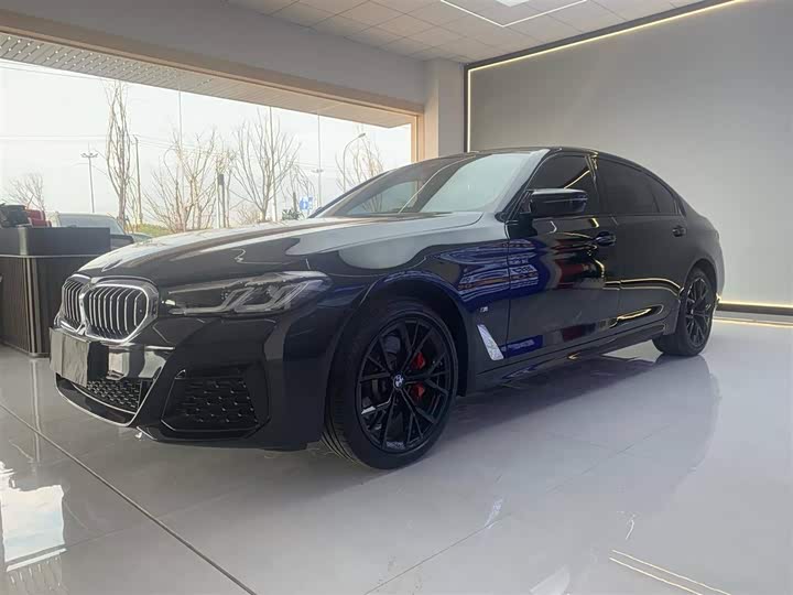 Фото 1 - BMW 5 Series