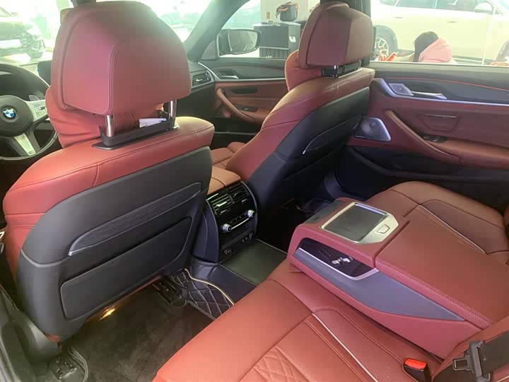 Фото 6 - BMW 5 Series