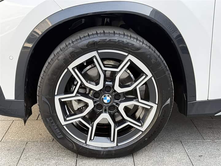 Фото 7 - BMW X1