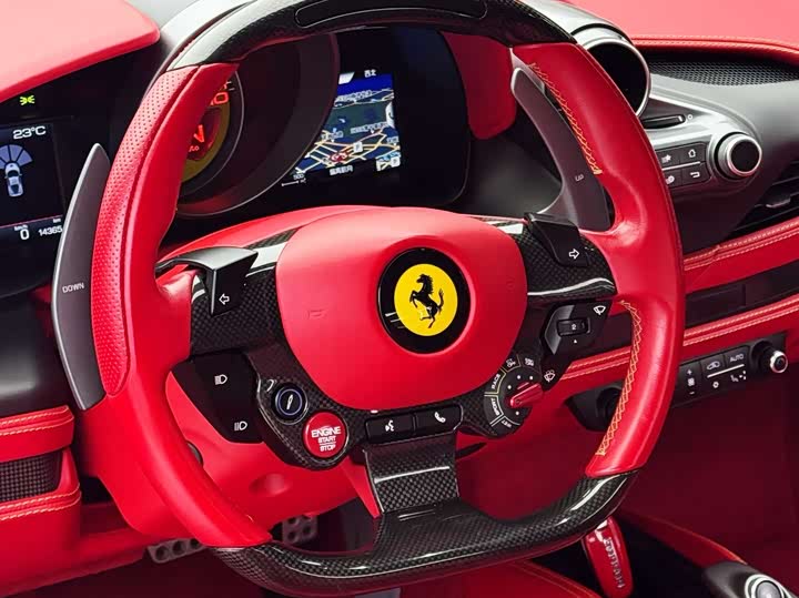 Фото 7 - Ferrari F8