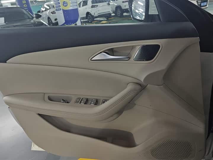 Фото 7 - Dongfeng Forthing Xinghai S7