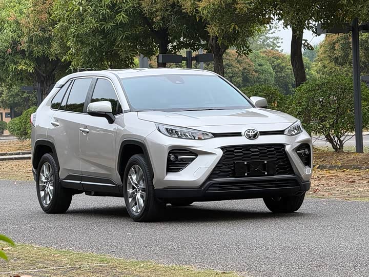 Photo 3 - Toyota Wildlander