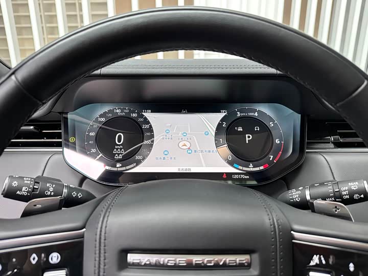 Photo 8 - Land Rover Range Rover