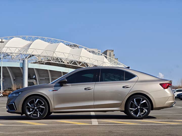 Photo 6 - Skoda Octavia Pro