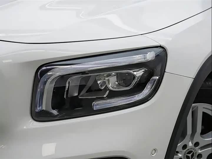 Фото 5 - Mercedes-Benz GLB-Class