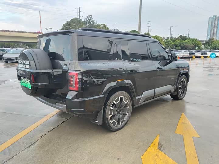 Фото 3 - BYD FangChengBao Leopard 8