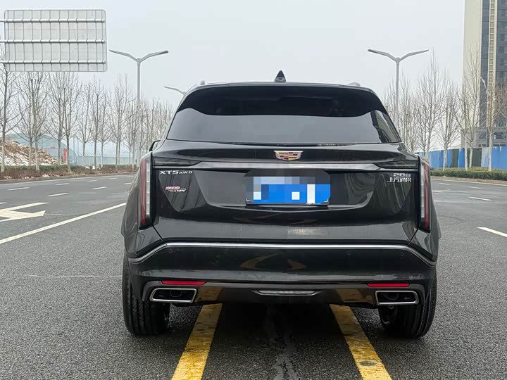 Фото 8 - Cadillac XT5