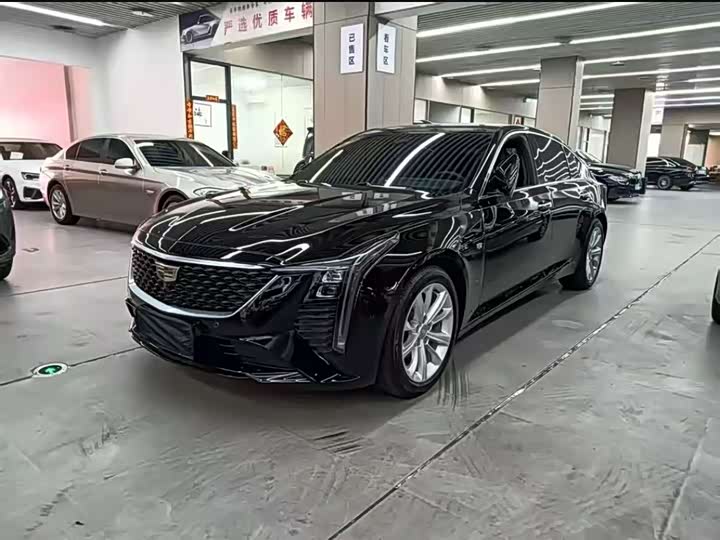 Фото 1 - Cadillac CT5