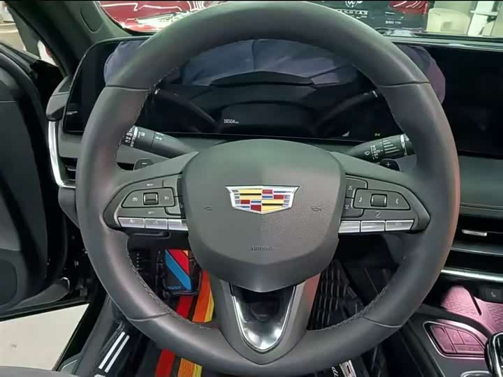 Фото 7 - Cadillac CT5