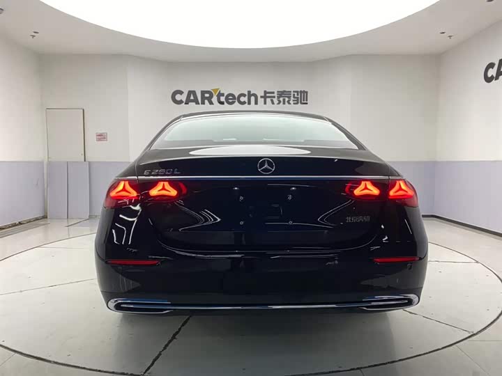 Photo 6 - Mercedes-Benz E-Class