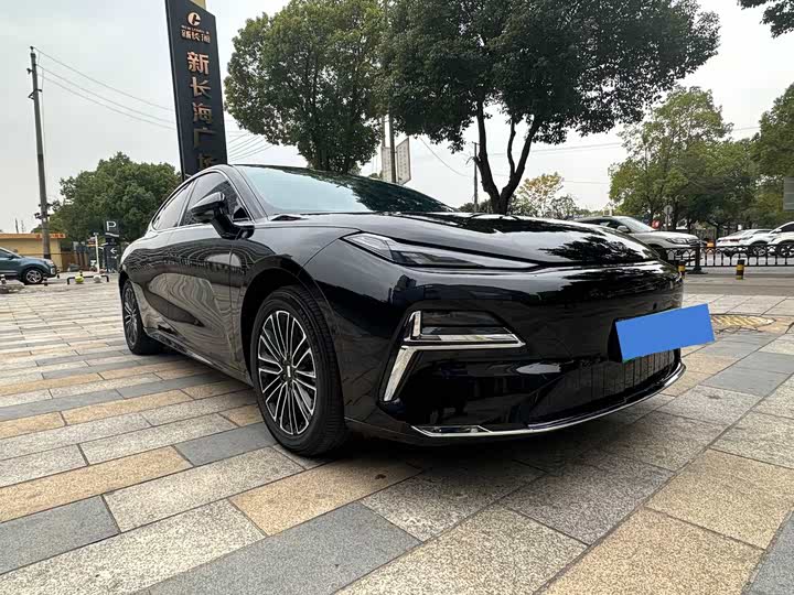 Фото 3 - Geely Galaxy Starshine 8 EM-i