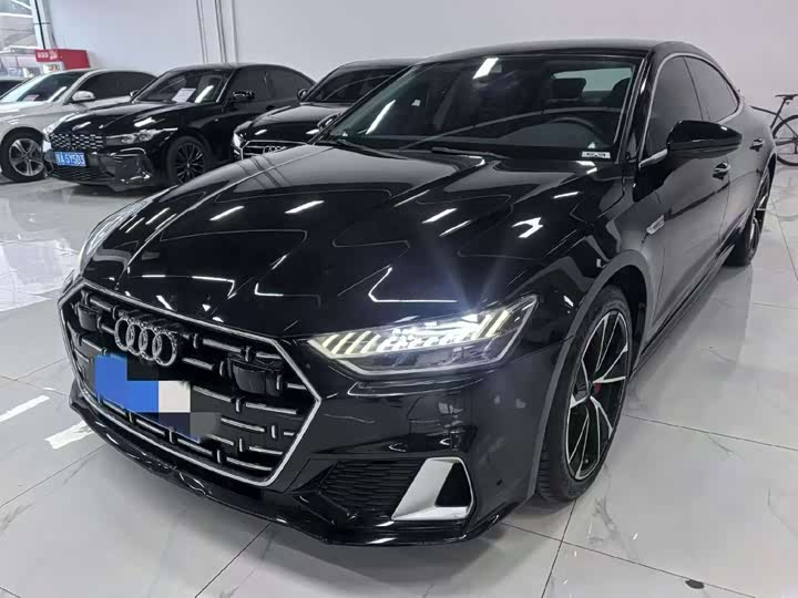 Фото 1 - Audi A7L