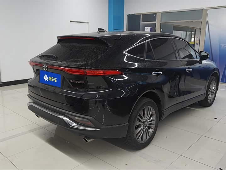 Фото 3 - Toyota Harrier