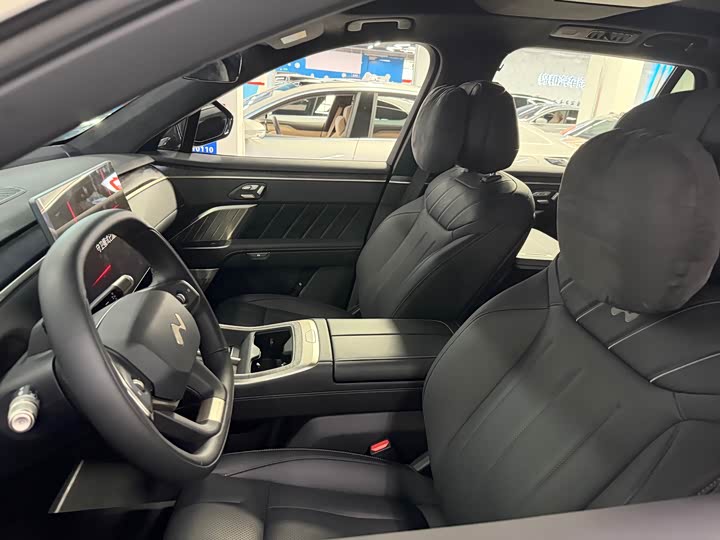 Фото 2 - Nio Onvo L90