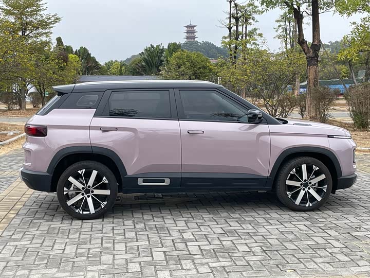 Photo 4 - Geely Icon