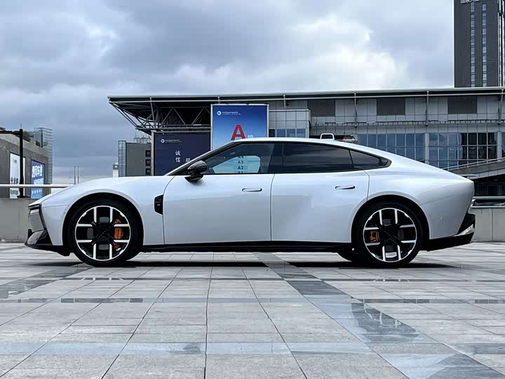 Фото 7 - XPeng P7