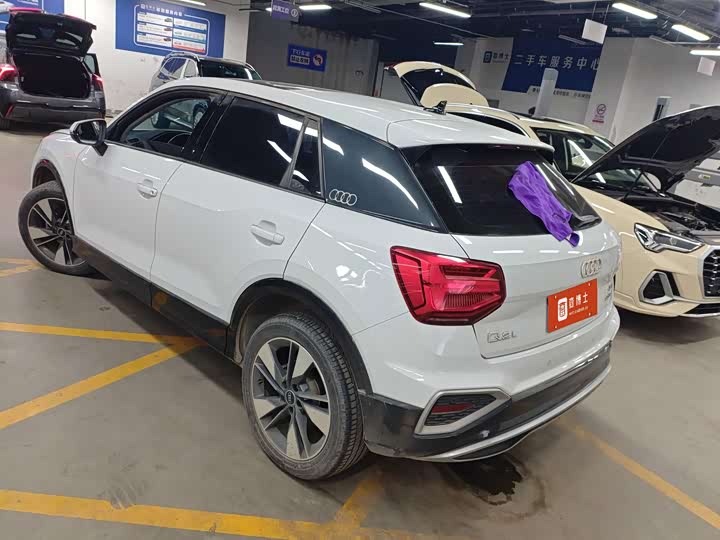 Фото 2 - Audi Q2L