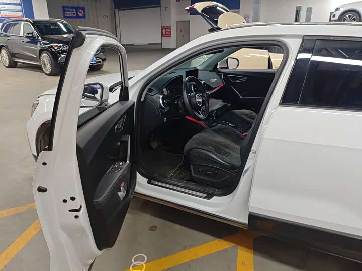 Фото 6 - Audi Q2L