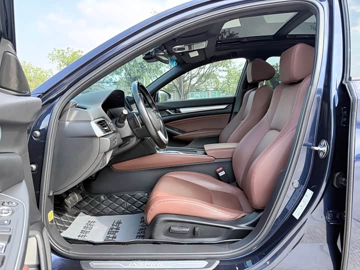 Фото 8 - Honda Inspire