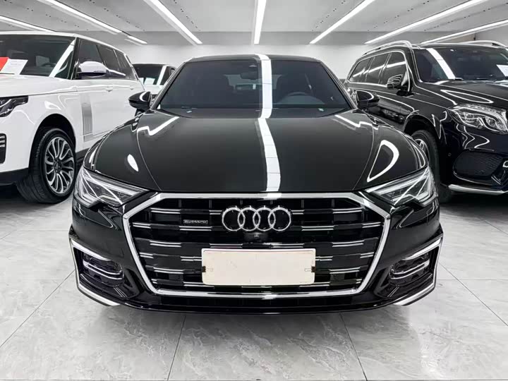 Фото 2 - Audi A6L