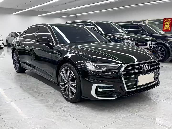 Фото 3 - Audi A6L