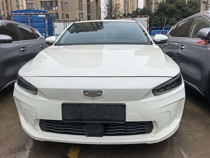 Фото 2 - Geely Geometry A