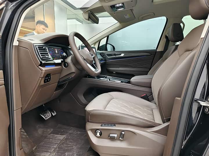 Фото 8 - Volkswagen Viloran