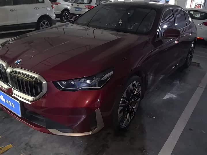 Фото 1 - BMW 5 Series