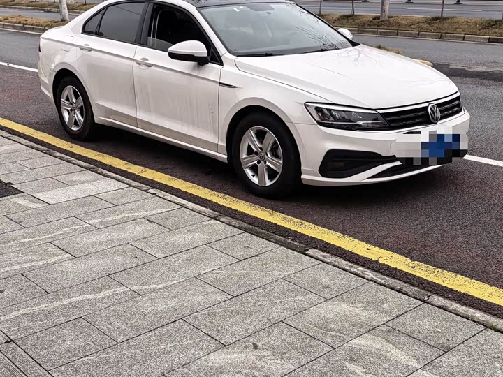 Фото 2 - Volkswagen Lamando L