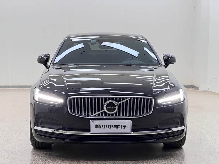 Фото 2 - Volvo S90