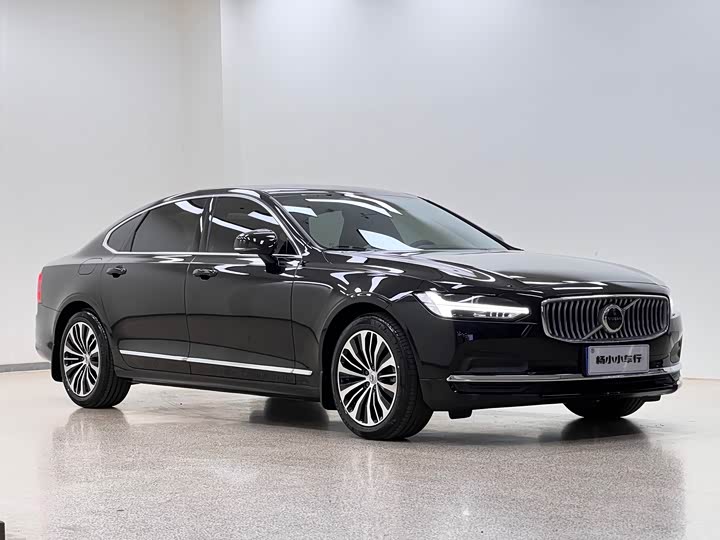 Фото 3 - Volvo S90