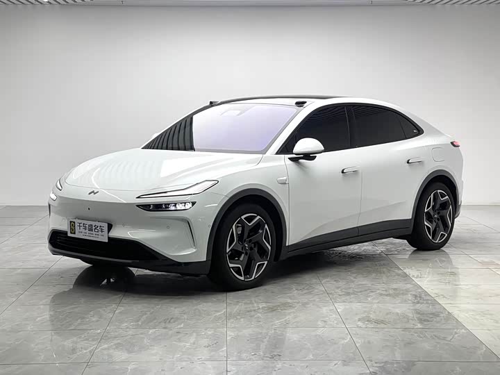 Photo 1 - Nio Onvo L60