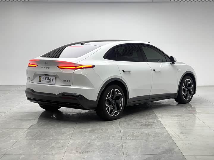 Photo 6 - Nio Onvo L60