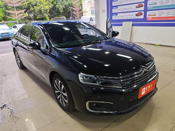 Фото 2 - Citroen C6